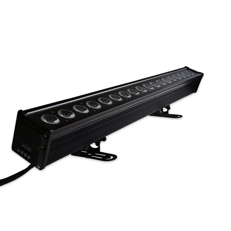LED Bar Outdoor IP65 1m Wash Light 18 x 12w RGBW 4-in-1 LEDs