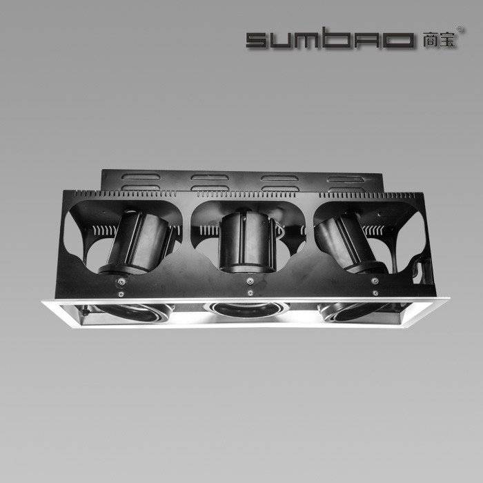 DW030-3 SUMBAO Professional Multi- Head Square Trim Recessed 24W/30W Spotlights for High End Retail 